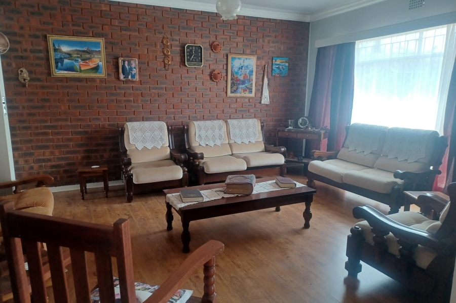 4 Bedroom Property for Sale in Riebeeckstad Free State